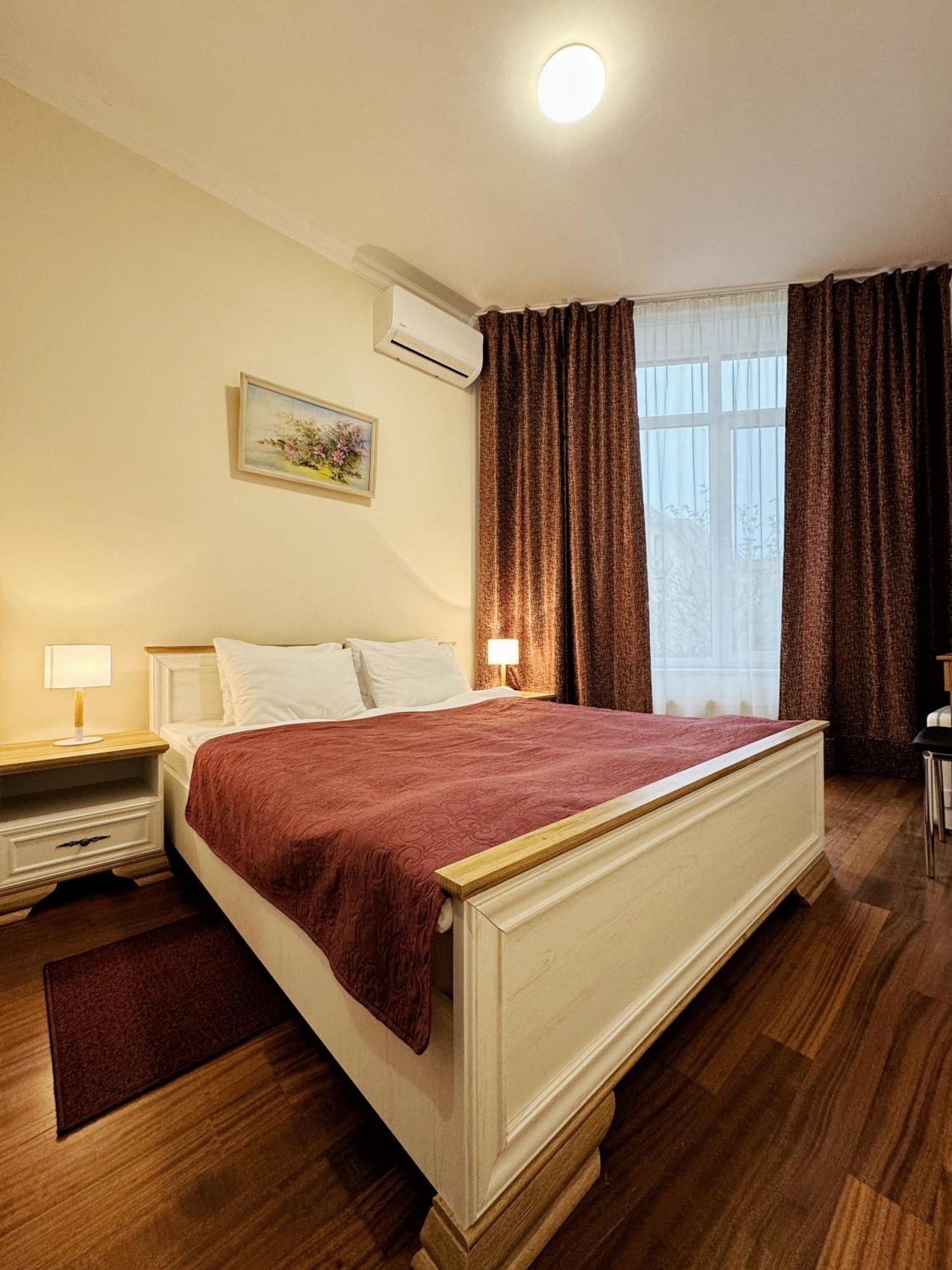 Signeev'S Villa Киев Экстерьер фото