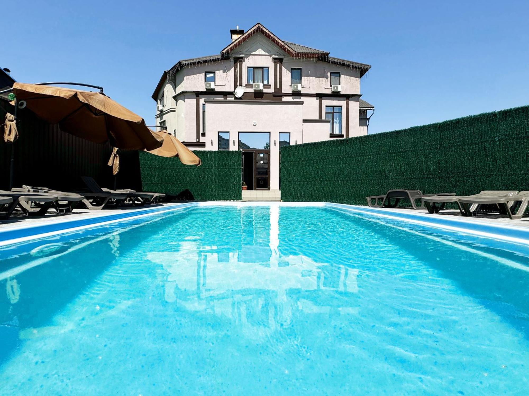 Signeev'S Villa Киев Экстерьер фото