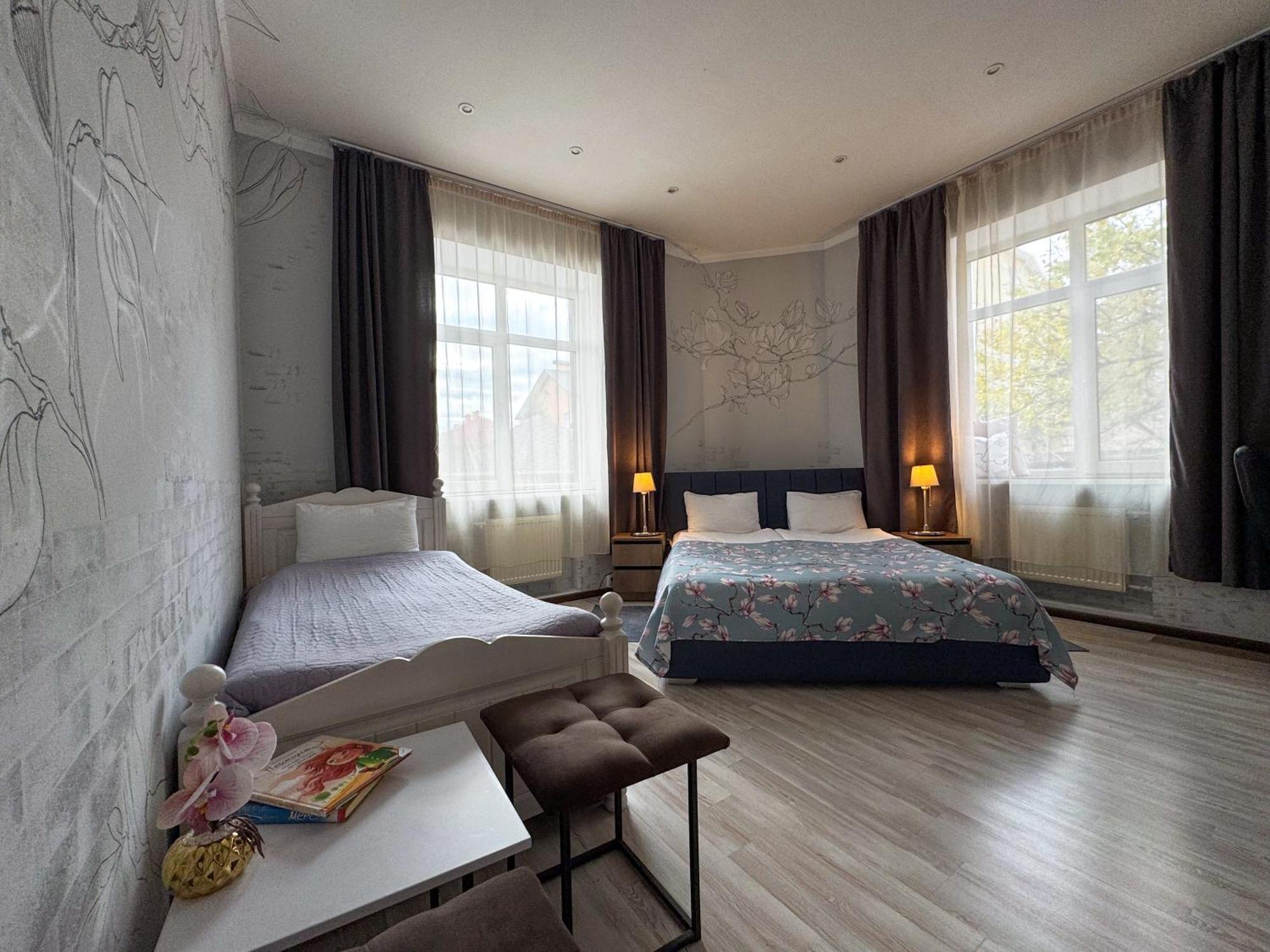 Signeev'S Villa Киев Экстерьер фото